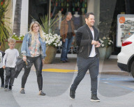 PEOPLE - Gute Stimmung bei Hilary Duff und mike Comrie in Beverly Hills