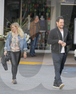 PEOPLE - Gute Stimmung bei Hilary Duff und mike Comrie in Beverly Hills