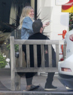 PEOPLE - Gute Stimmung bei Hilary Duff und mike Comrie in Beverly Hills