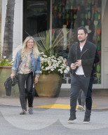PEOPLE - Gute Stimmung bei Hilary Duff und mike Comrie in Beverly Hills