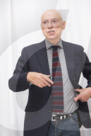 PORTRAIT - Alan Arkin