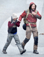 PEOPLE - Casey Affleck auf dem Set zu "Light of my Life" in Vancouver