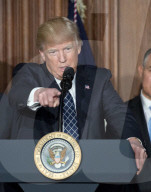 NEWS - Washington: Donald Trump zieht Obamas Klimaschutzplan zurück