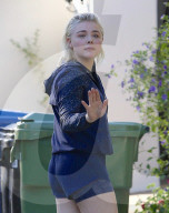 PEOPLE - Make-Up Free: Chloe Moretz winkt die Paparazzis weg