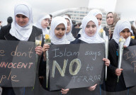 NEWS - London: Gedenken an die Opfer der Terrorattacke in Westminster