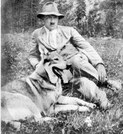 EXKLUSIV - Rare Aufnahmen zeigen Adolf Hitler als sonniges Gemüt in seiner Heimat