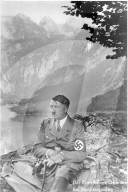 EXKLUSIV - Rare Aufnahmen zeigen Adolf Hitler als sonniges Gemüt in seiner Heimat