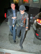 PEOPLE - Elton John und Johnny Depp verlassen Lady Gaga's Geburtstagsparty