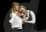 PEOPLE - Goldie Hawn und Amy Schumer machen Comedy