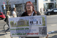 NEWS - Demonstration gegen die Umstrukturierung der Berliner Volksbühne