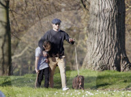 EXKLUSIV - David Beckham tollt mit Hund und Sohn Cruz im Hyde Park herum