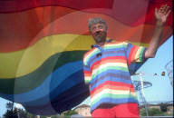 PEOPLE - Gilbert Baker Designer der Regenbogenfahne gestorben