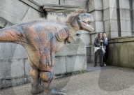 FEATURE - Die Dinosaurier haben London überrannt