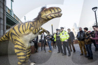 FEATURE - Die Dinosaurier haben London überrannt