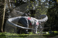 FEATURE - Die Dinosaurier haben London überrannt