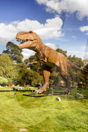 FEATURE - Die Dinosaurier haben London überrannt