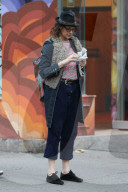 PEOPLE - Rebecca Miller sucht sich durch Manhattan