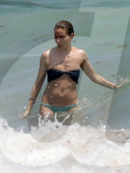 EXKLUSIV - Sienna Miller zeigt Bikini-Figur in Cancun