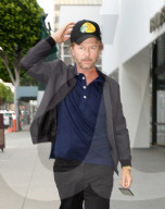 PEOPLE - Gutgelaunter David Spade unterwegs in Beverly Hills