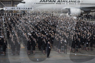 NEWS - Japan: Airline Chef Yoshiharu Ueki begrüsst die neue Crew