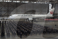 NEWS - Japan: Airline Chef Yoshiharu Ueki begrüsst die neue Crew