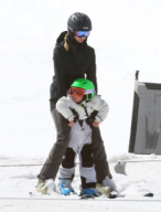 Ivanka Trump & Family Hit The Slopes In Aspen 