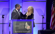 PEOPLE - Barbra Streisand spricht am Simon Wiesenthal Dinner in LA