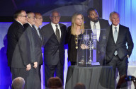 PEOPLE - Barbra Streisand spricht am Simon Wiesenthal Dinner in LA