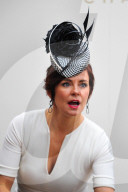 FEATURE - Nicht ganz so extravagant wie Ascot: Die Damen am Rennen von Aintree