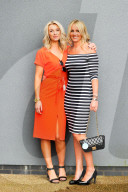 FEATURE - Nicht ganz so extravagant wie Ascot: Die Damen am Rennen von Aintree
