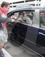 PEOPLE - Ganz Diva: Susan Sarandon im Fond ihrer Limousine