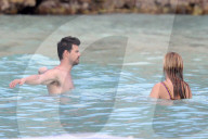 EXKLUSIV - Taylor Lautner und Billie Lourd turteln auf St. Barts