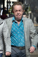 PEOPLE - Andrew Lloyd Webber bummelt mit Gattin Madeleine durch London