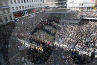 NEWS - Stockholm nach dem Anschlag: Tausende versammlen sich zur Demonstration gegen Terror