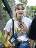 PEOPLE - Jaden Smith und Sarah Snyder wollen lieber ungesehen auf der Strandliege knutschen