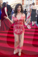 PEOPLE - Spezielle Styles: Roter Teppich bei den Olivier Awards in London