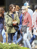 PEOPLE - Sarah Paulson und ihre Partnerin Holland Taylor unterwegs in LA