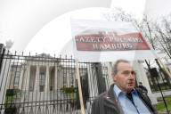 NEWS - Polen: Gedenken an die Opfer des Flugzeugabsturzes von Smolensk am 10.4.2010