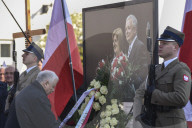 NEWS - Polen: Gedenken an die Opfer des Flugzeugabsturzes von Smolensk am 10.4.2010