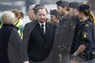 NEWS - Die schwedische Königsfamilie gedenkt mit einer Schweigeminute den Opfern in Stockholm