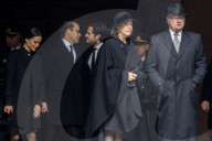 NEWS - Die schwedische Königsfamilie gedenkt mit einer Schweigeminute den Opfern in Stockholm