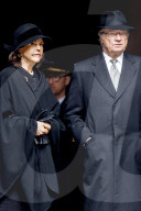 NEWS - Die schwedische Königsfamilie gedenkt mit einer Schweigeminute den Opfern in Stockholm