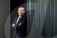 STUDIO - Oscar Munoz