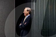 STUDIO - Oscar Munoz
