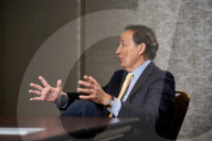 STUDIO - Oscar Munoz
