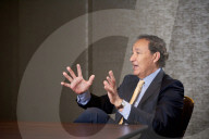STUDIO - Oscar Munoz