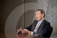 STUDIO - Oscar Munoz
