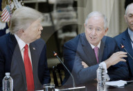 NEWS - Washington: Donald Trump lädt CEO's zu wirtschaftlichen Gesprächen
