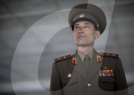 REPORTAGE - Soldatinnen und Soldaten prägen das Alltagsbild in Nordkorea