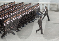 REPORTAGE - Soldatinnen und Soldaten prägen das Alltagsbild in Nordkorea